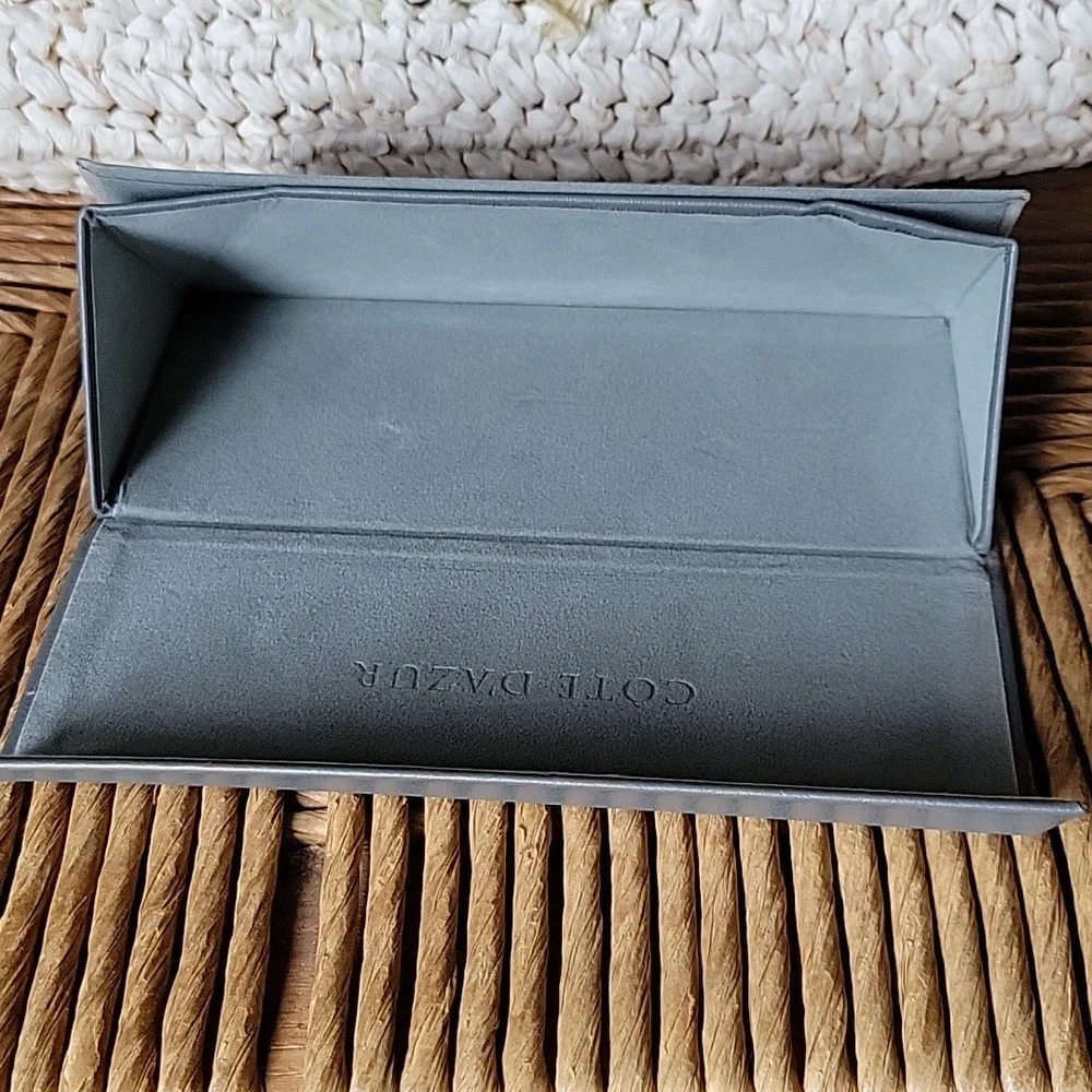 Cote D'Azur Hard shell eyeglasses/sunglass triangular case